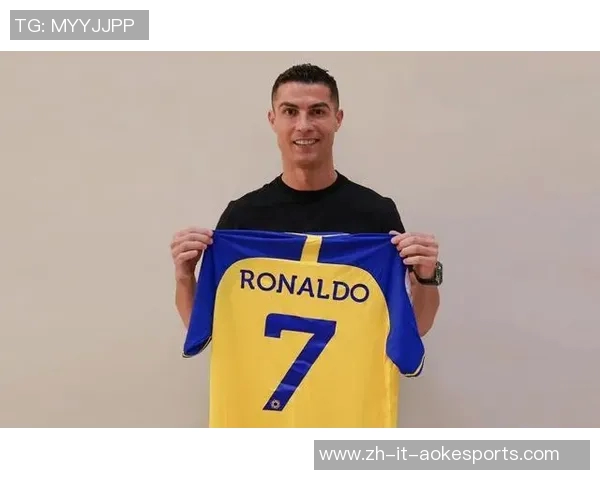 卖足球星卡的主播带你揭秘卡片背后的故事与市场动向